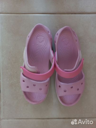 Сандалии crocs J2