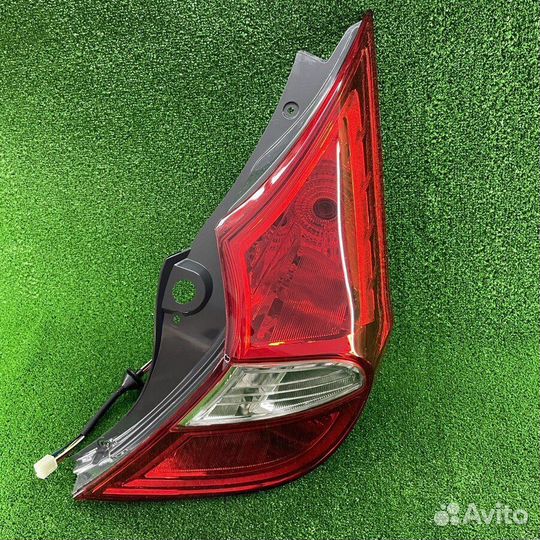 Фонарь правый Хендай Солярис 1