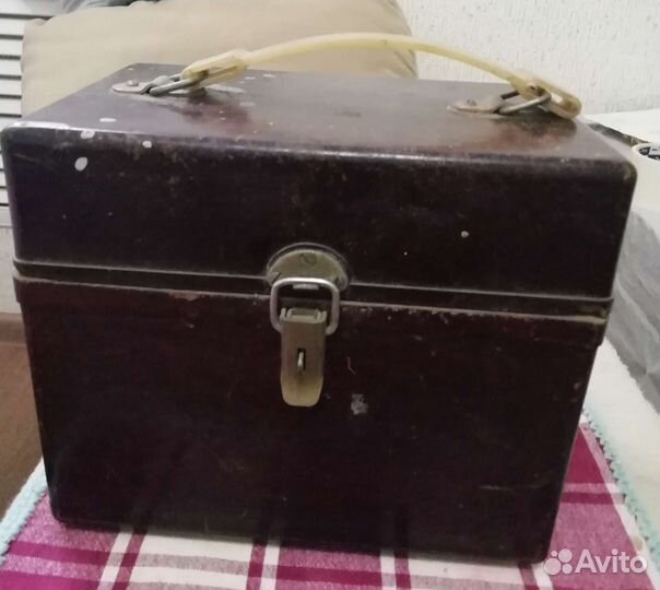 Мегаомметр времен СССР. М4100/4 (1975 год)