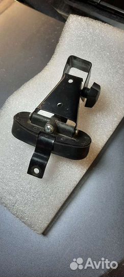 Упоры для багажника на авто