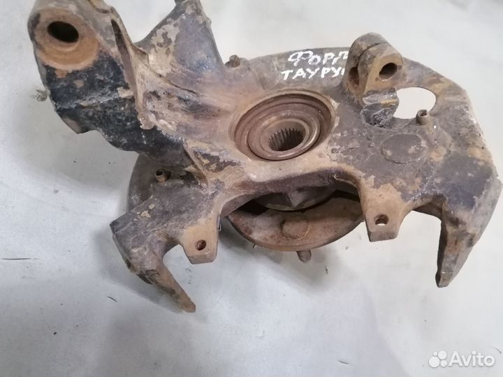 Кулак поворотный передний правый Ford Taurus 1