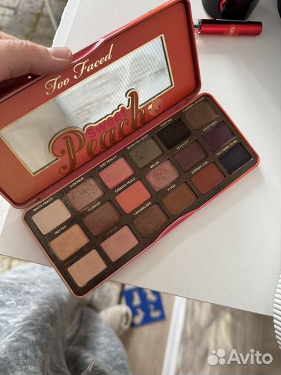 Палетка теней too faced Peach