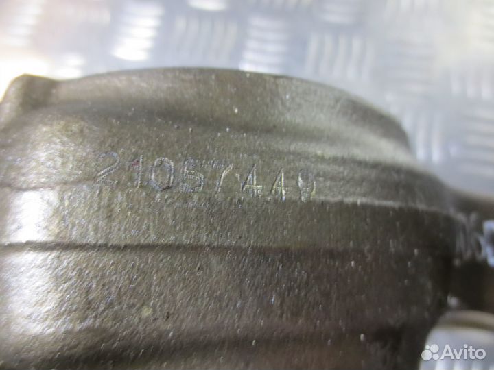 Шатун Volvo 21057449