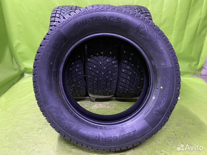 Armstrong Ski-Trac S 225/65 R17 106T