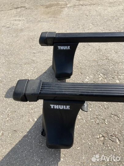 Багажник на крышу thule