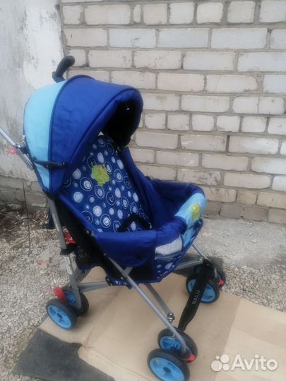 Прогулочная коляска трость