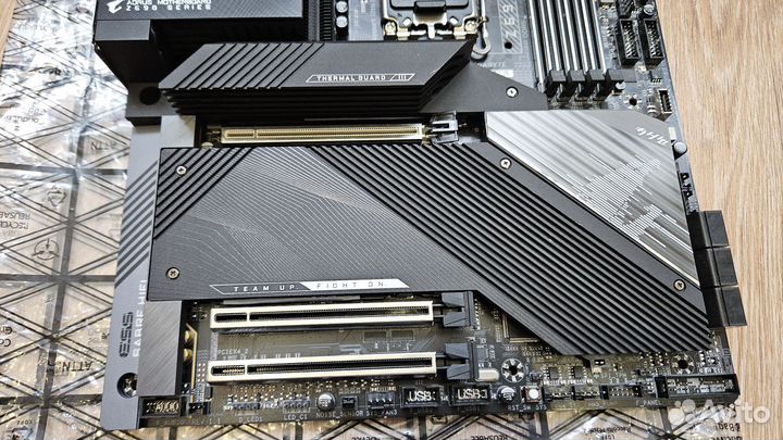 Gigabyte z690 aorus master