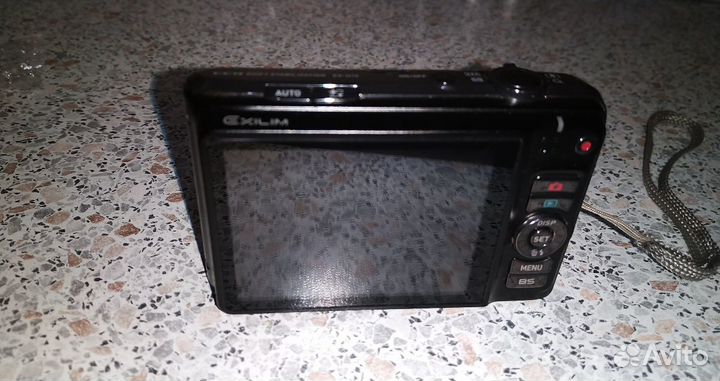 Компактный фотоаппарат