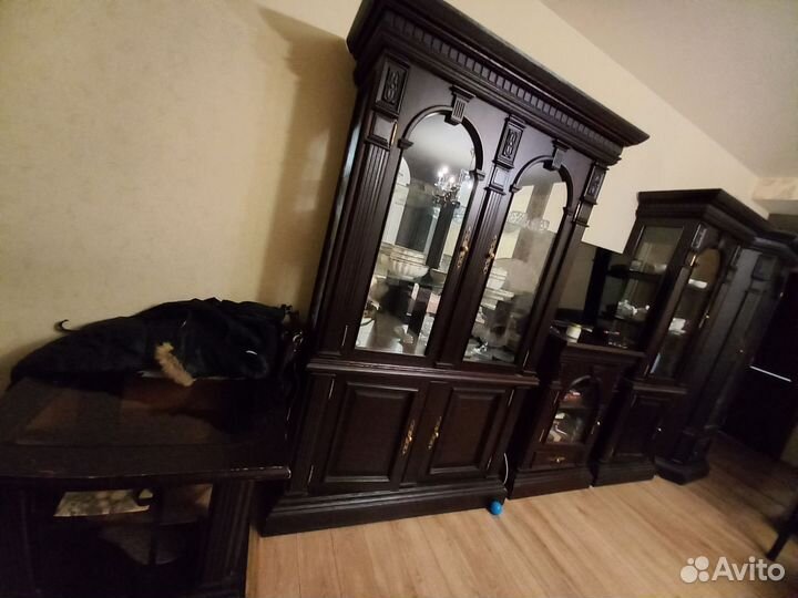 Буфеты и серванты бу