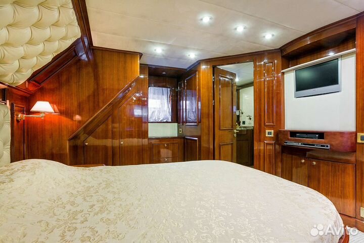 Аренда яхты с капитаном