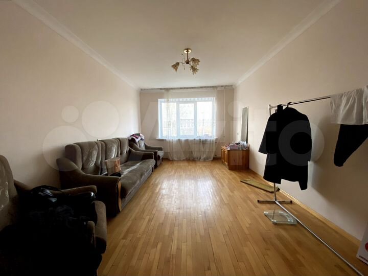 2-к. квартира, 55 м², 3/7 эт.