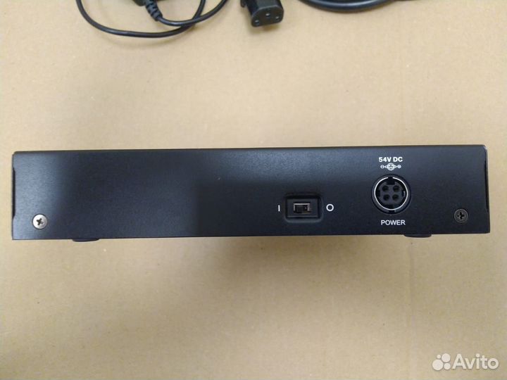 Коммутатор Cisco SF110D-08HP