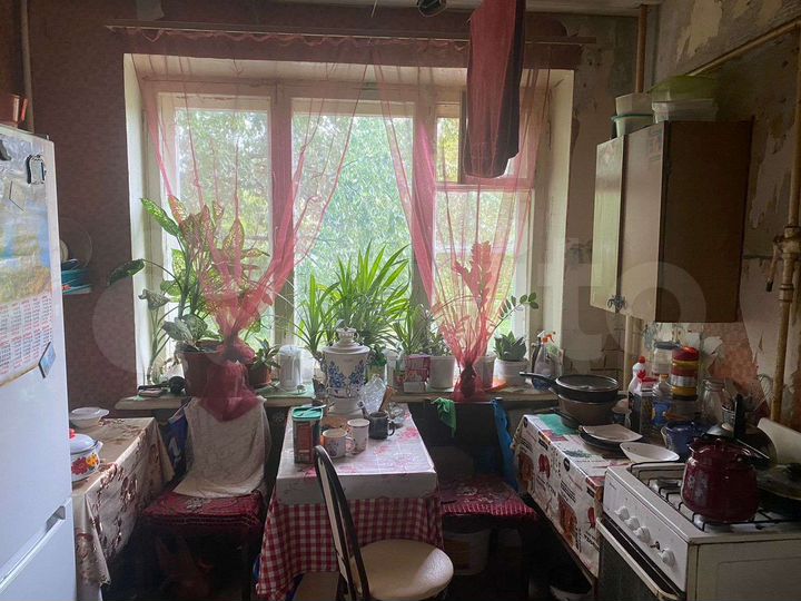 Комната 9,5 м² в 5-к., 3/5 эт.