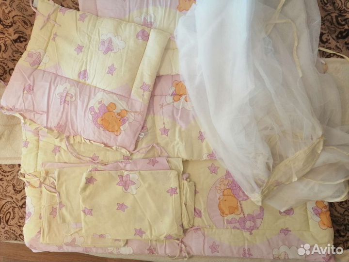 Бортики и постель в детскую кроватку