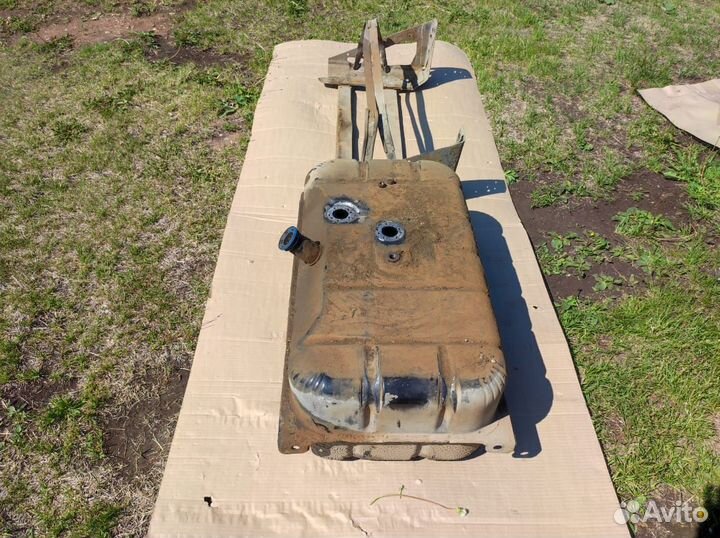 Топливный бак на Газон некст (Газель, Валдай)