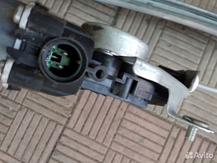 Kia Rio 3 стеклоподъёмник