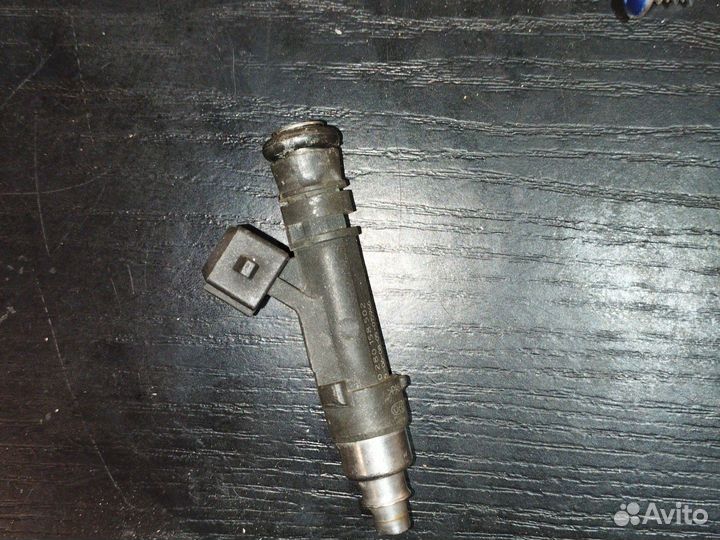 Топливная рампа 2114