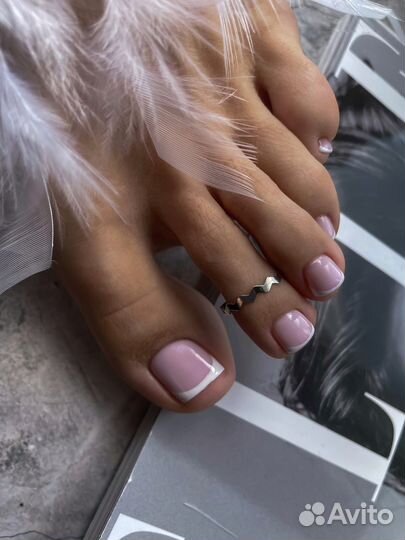 Маникюр, педикюр смарт