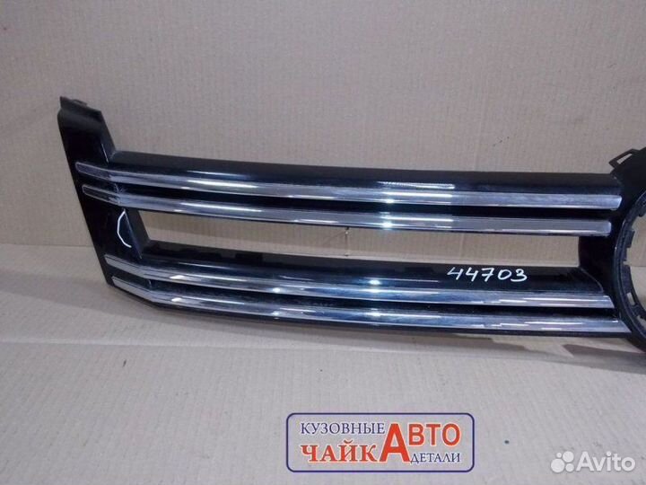 Решетка радиатора Volkswagen Tiguan 1 NF 2011