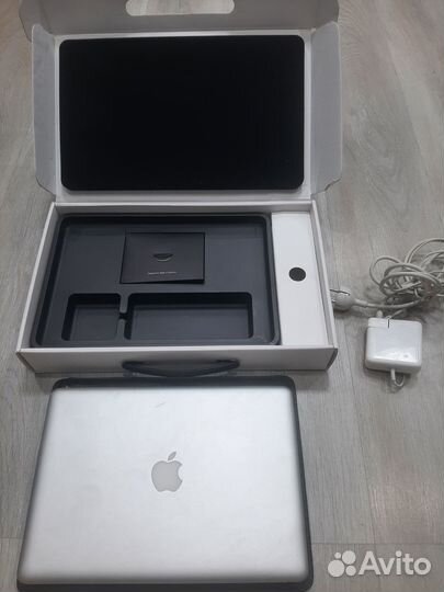 Macbook Pro 13-inch LED-widescreen ноутбук