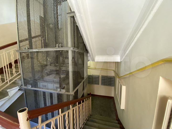 2-к. квартира, 52 м², 2/6 эт.