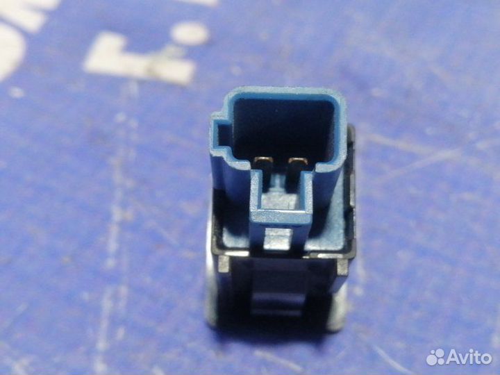 Кнопка Toyota Harrier кроссовер 2AZ-FE 2005