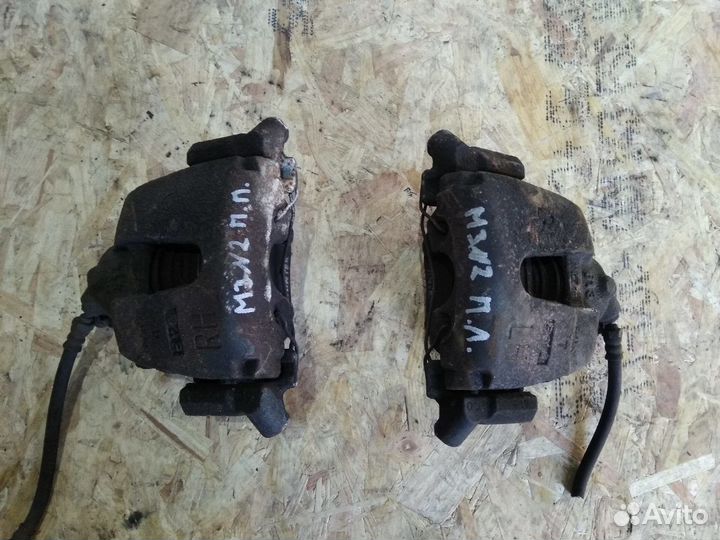 Передние тормозные суппорта Мазда 3 BK