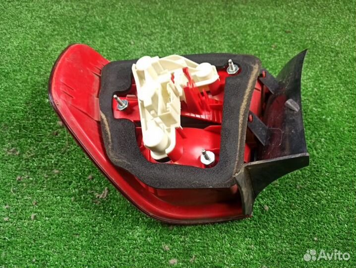 Задний фонарь левый Bmw E90