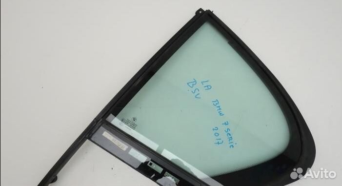 Боковое стекло задней двери неподвижное BMW 7