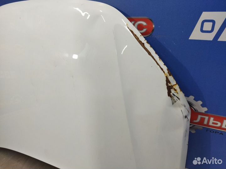 Капот LADA Granta 1 2011