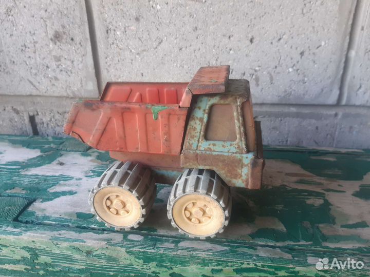 Игрушка машинка железная СССР