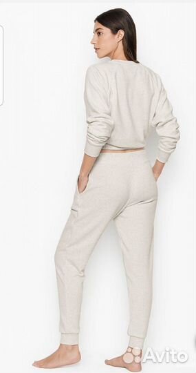 Спортивный костюм adidas, р. M на 44-46