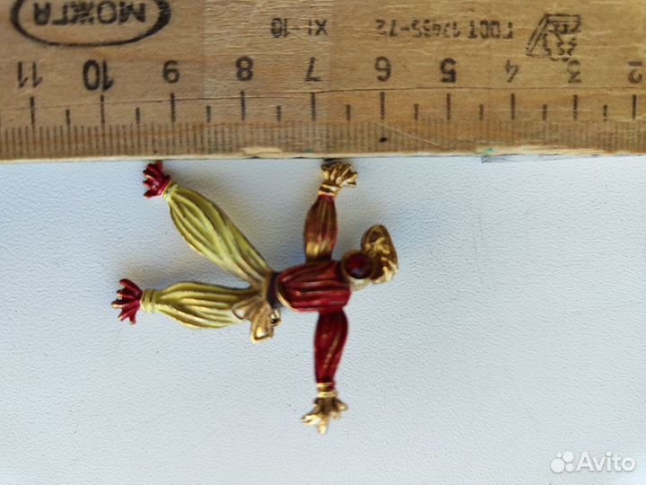 Брошь трифари ранний шарнирная винтаж