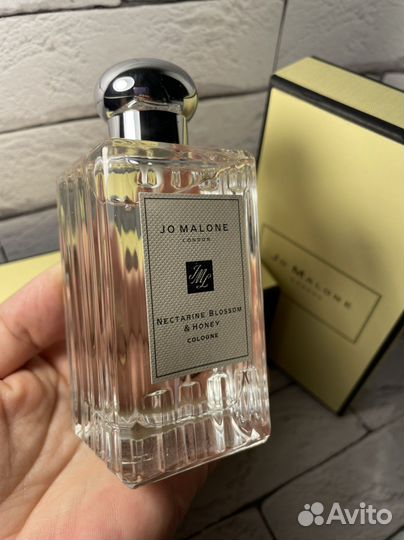 Jo malone nectarine blossom honey