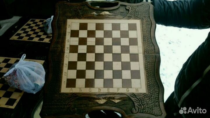 Продаю нарды и шахмати резные