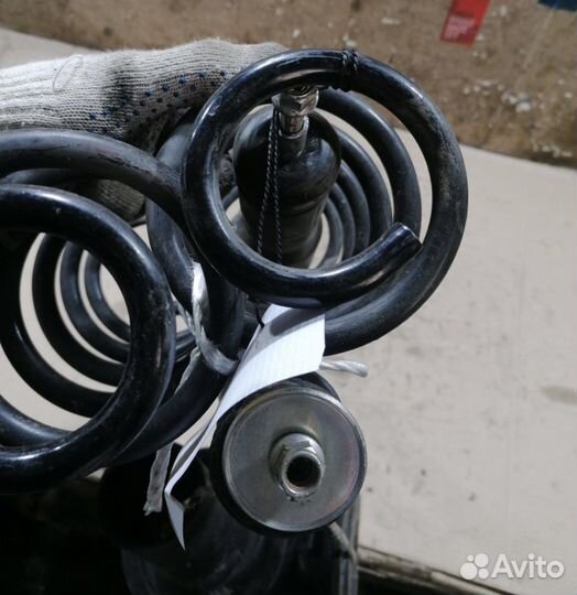 Стойки задние honda stepwgn rg1