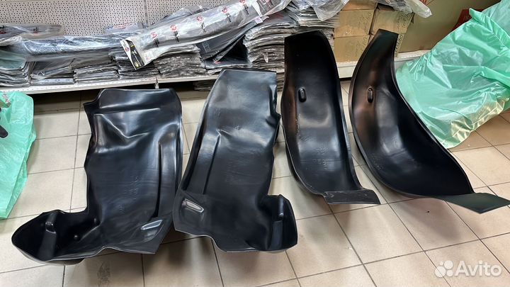 Land Cruiser 100/Lexus LX470 Подкрылки штат E1ZE4