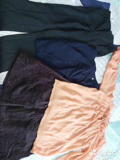 Отдам бесплатно женские вещи 40-42