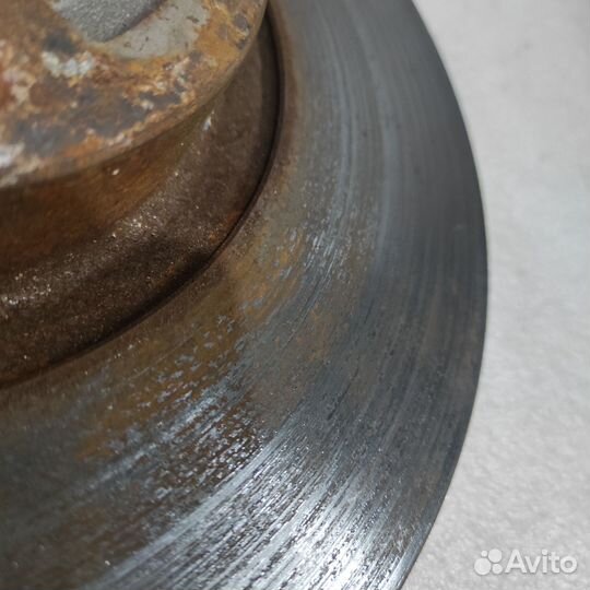 Тормозной диск передний Mazda 3 BK 2.0