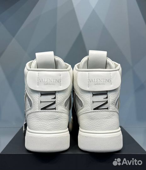 Кроссовки Valentino