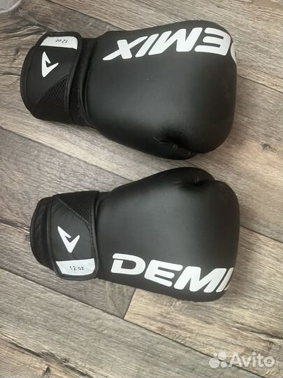 Боксерские перчатки 12 oz
