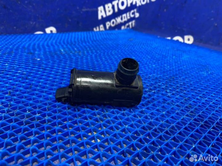 Моторчик омывателя лобового стекла Kia Shuma 2