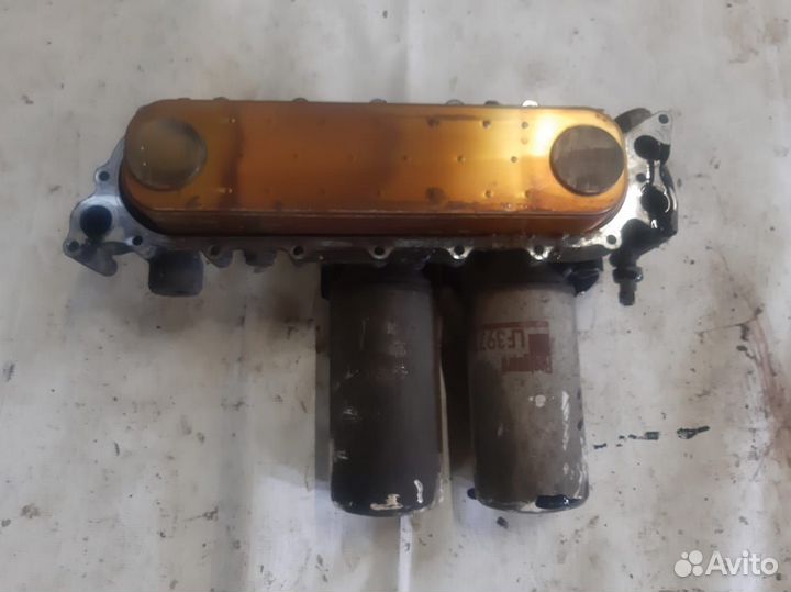 Корпус масляного фильтра с теплообменником Iveco