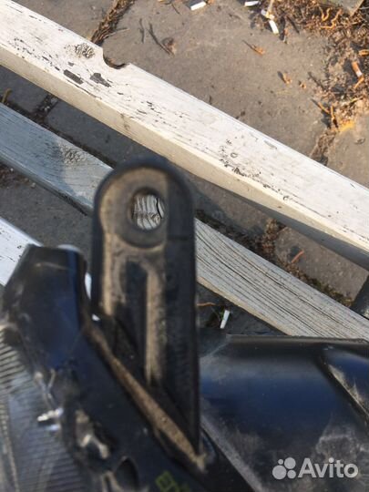 Фара правая оригинал toyota rav4