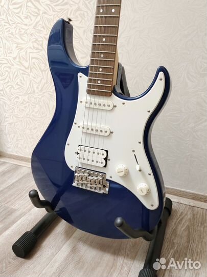 Электрогитара Yamaha pacifica 012