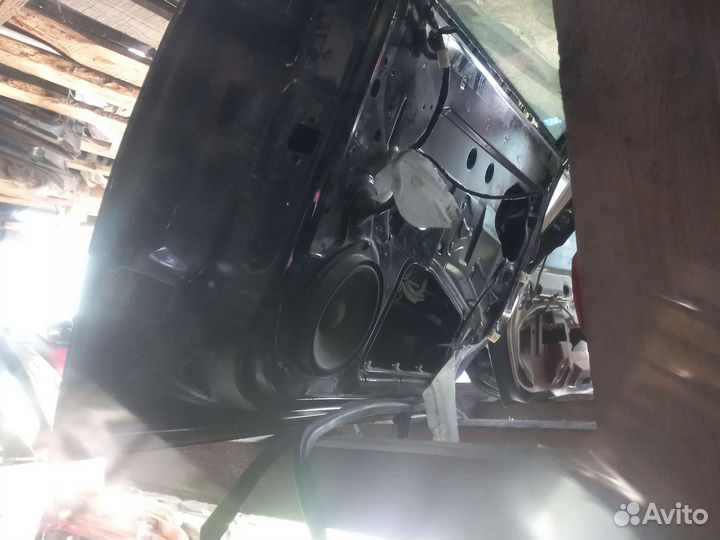 Передняя правая дверь на опель астра н 2008года