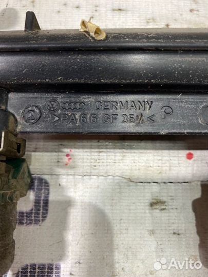 Топливная рейка Skoda Octavia Tour AKL 2006