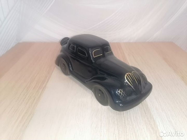 Декоративная керамическая бутылка