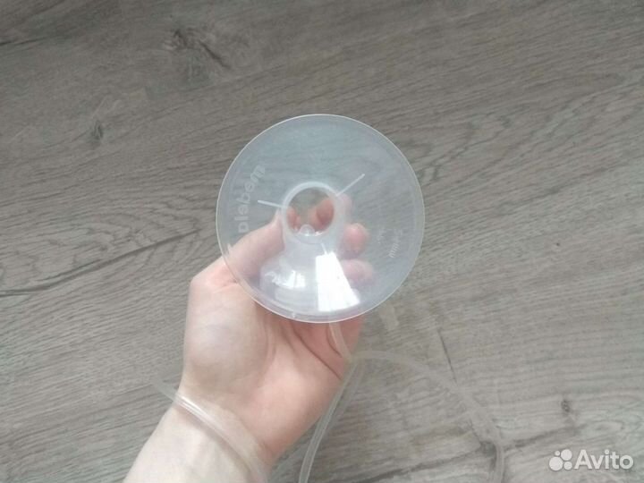 Молокоотсос medela ручной