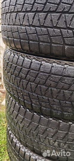 Bridgestone Blizzak DM-V1 275/60 R20